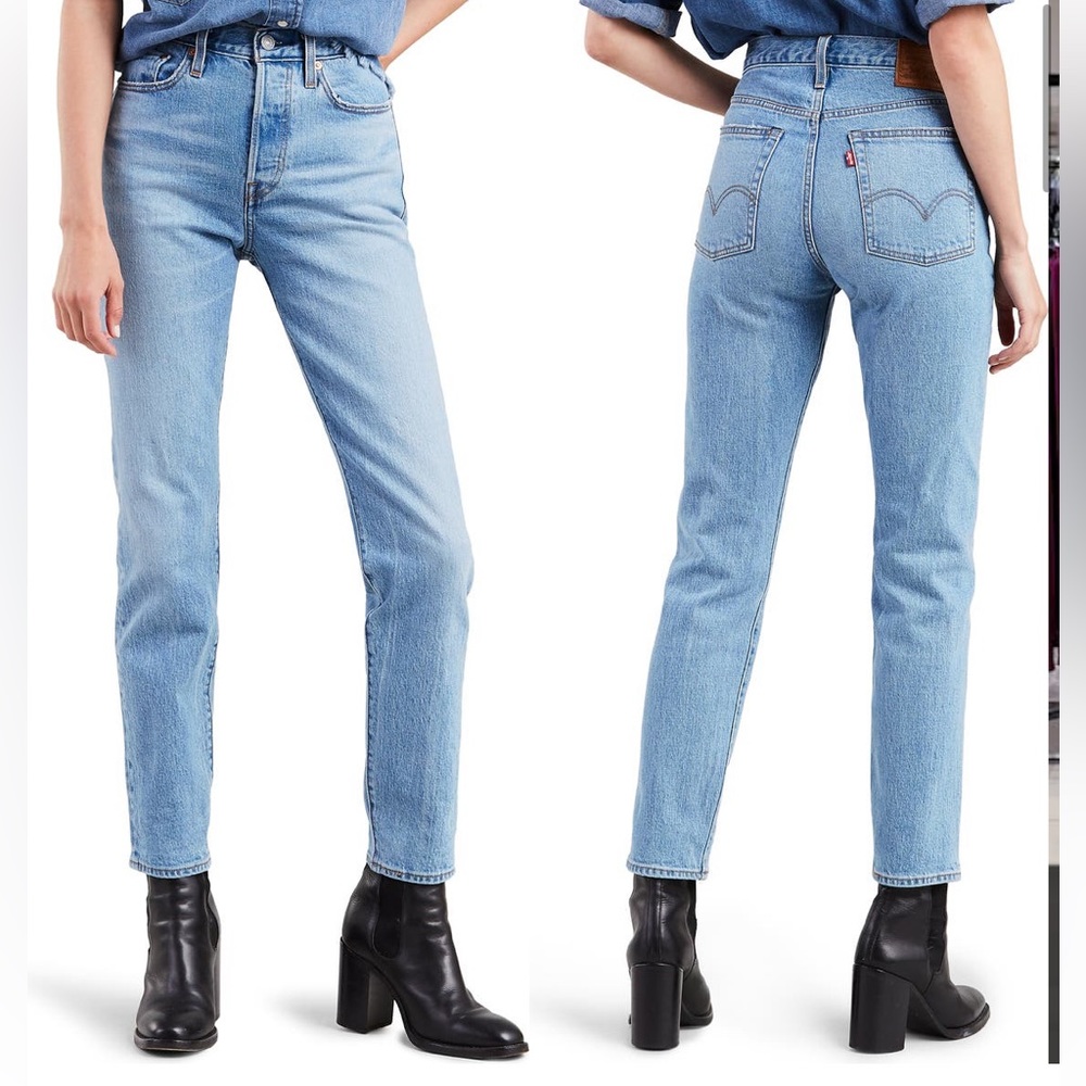 Levi’s Wedgie Icon Fit High Waisted Ankle Jeans